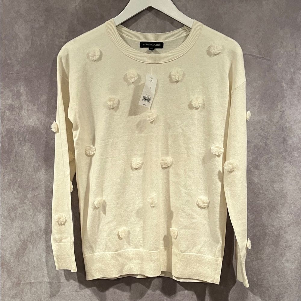 Banana Republic Cream Pom-Pom Crewneck Sweater new with tags size small
